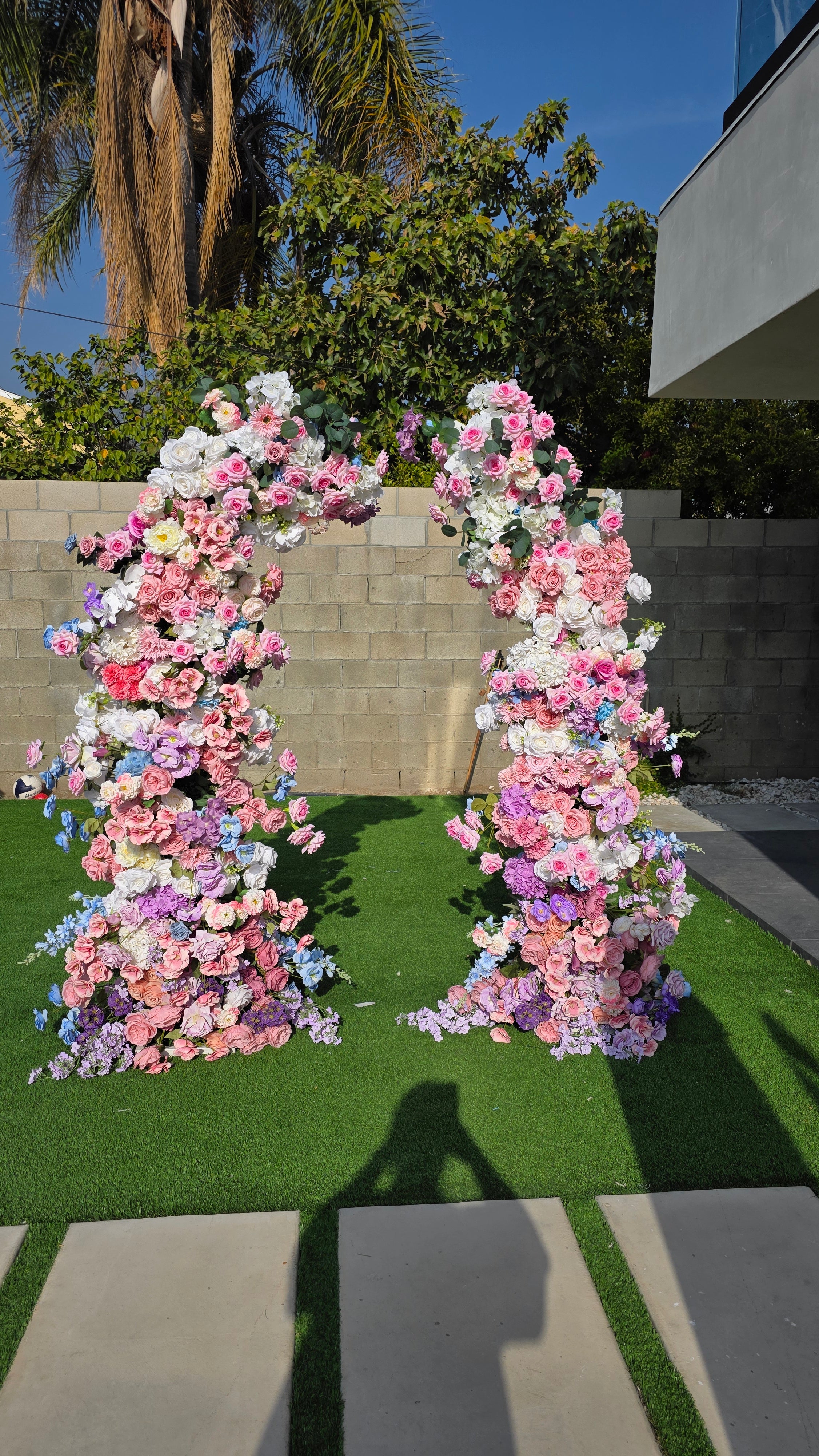 Flower Pillars Arch with Frame