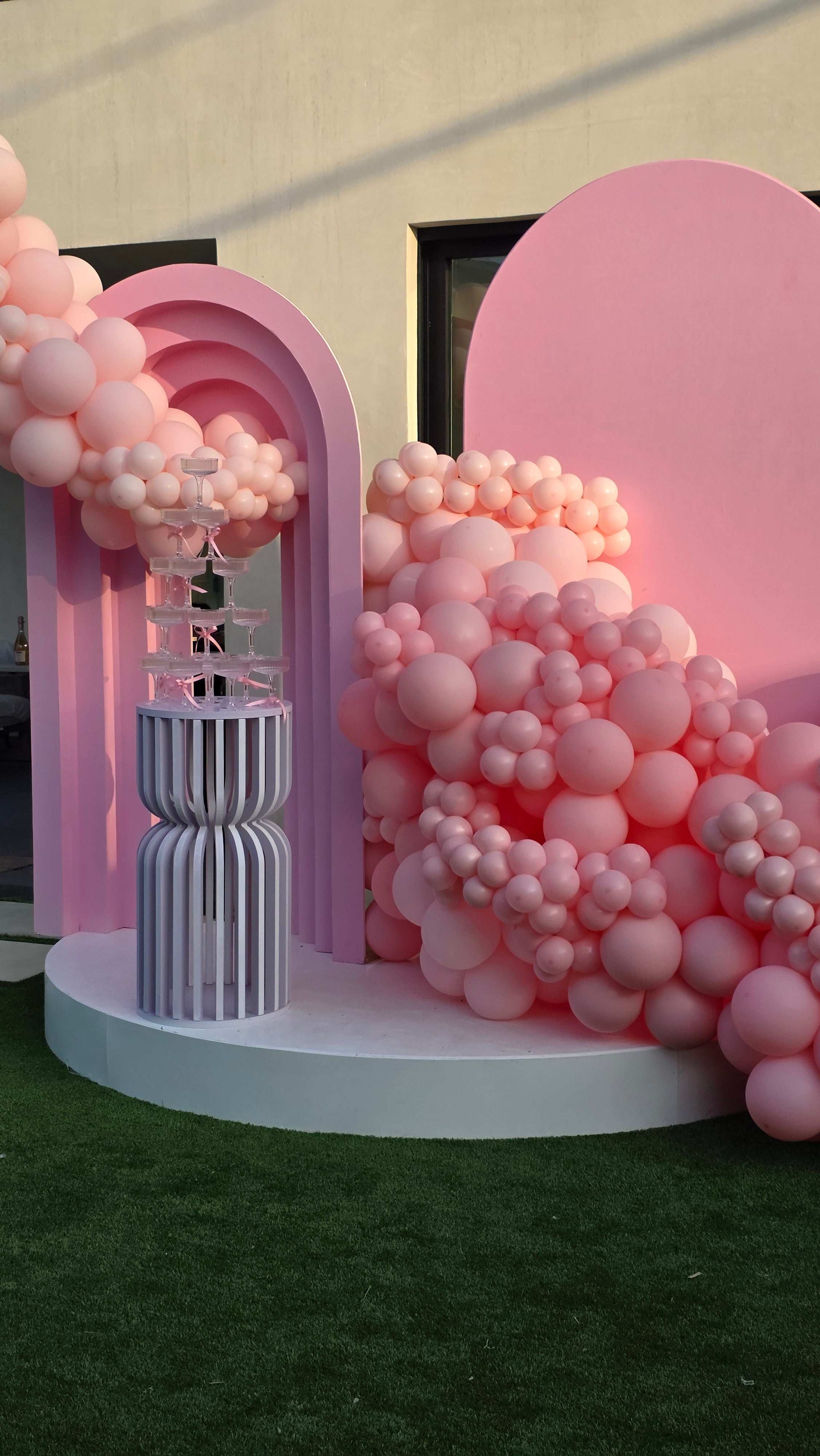 Modern White Hourglass Cake Stand – Luxury Display Piece